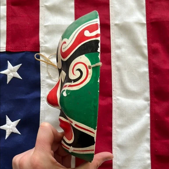 Green & red Chinese opera mask - Picture 4 of 15